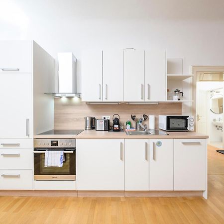 Central City Apartments Wina Bagian luar foto