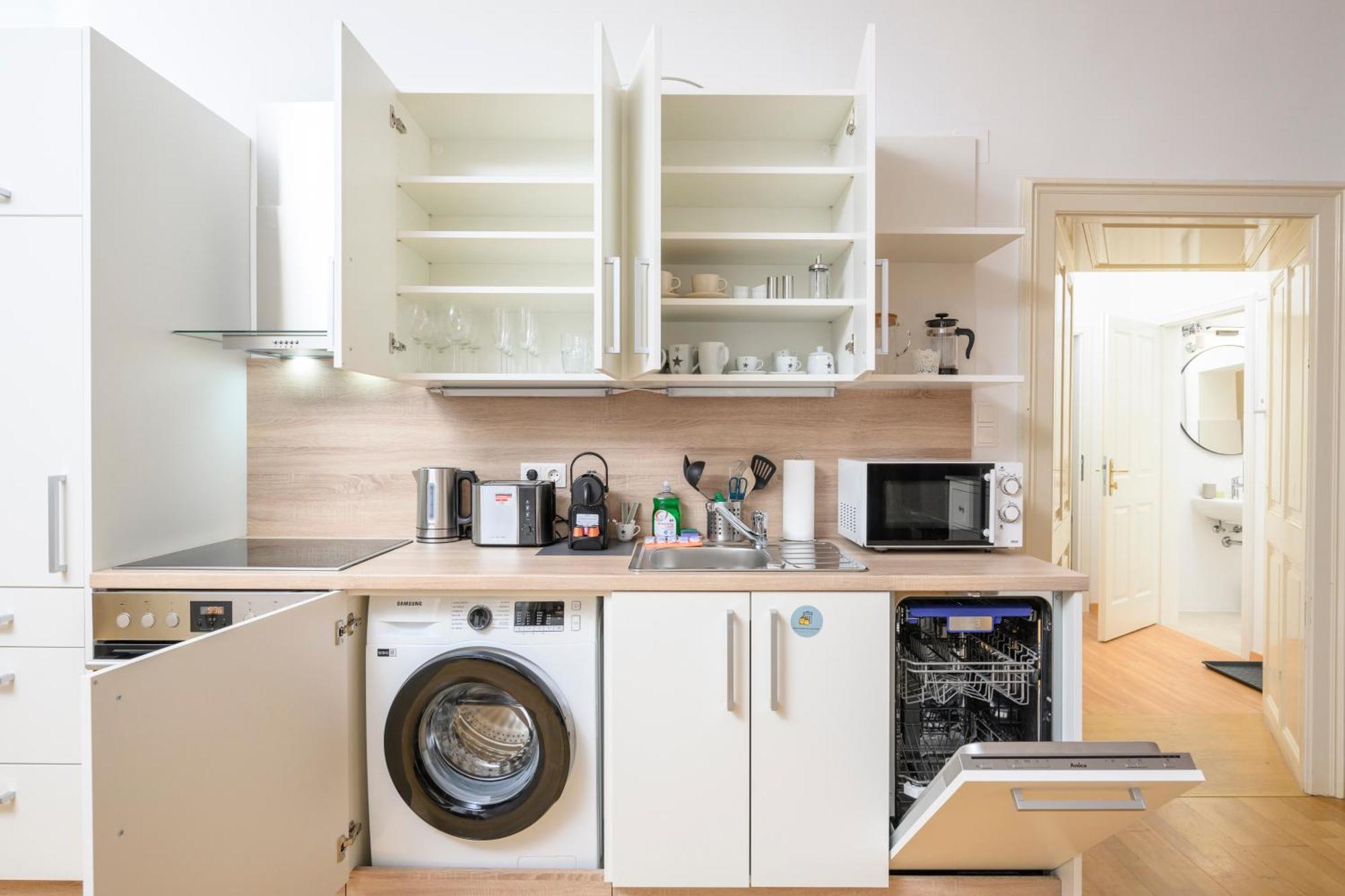 Central City Apartments Wina Bagian luar foto
