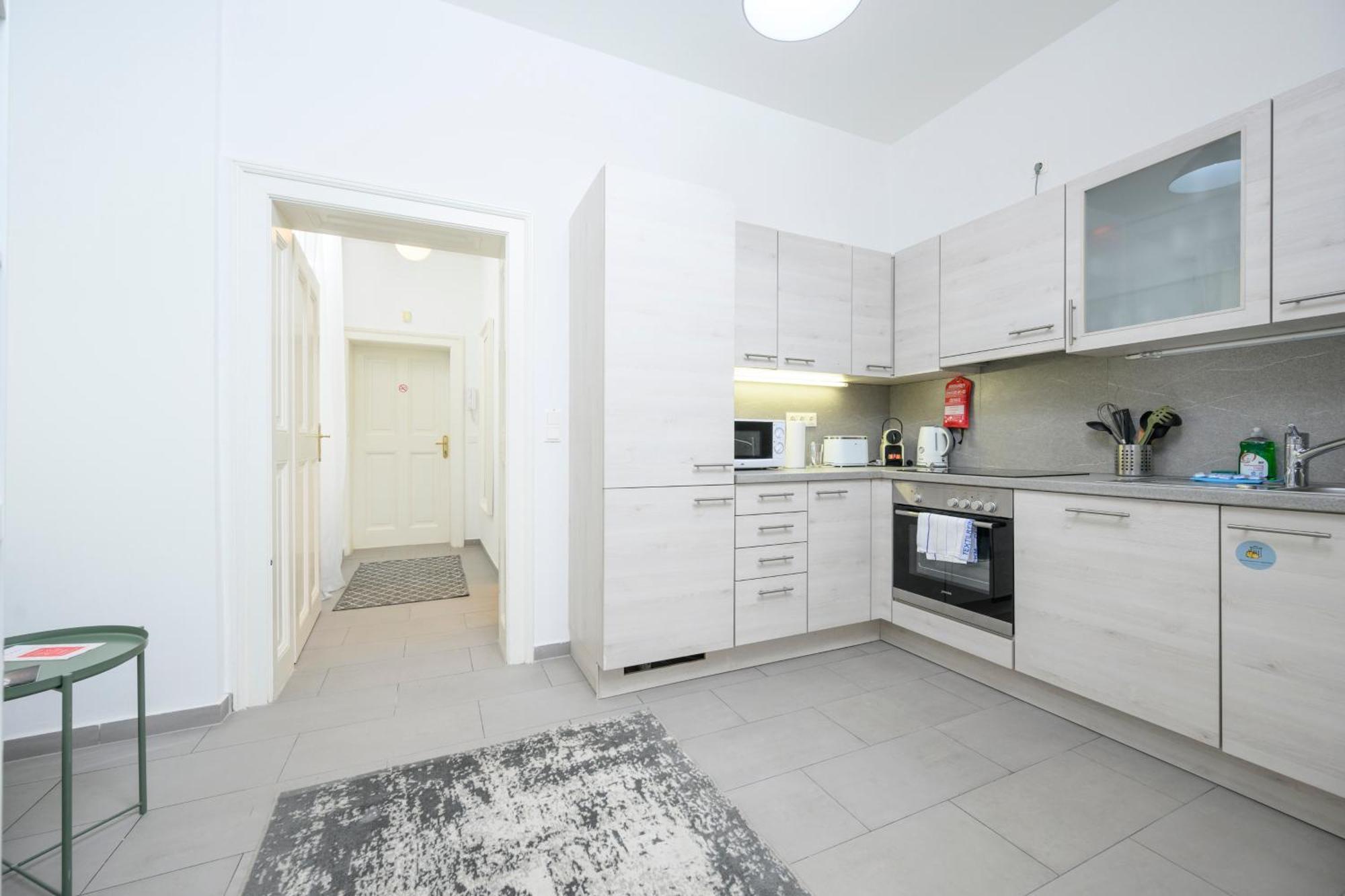 Central City Apartments Wina Bagian luar foto
