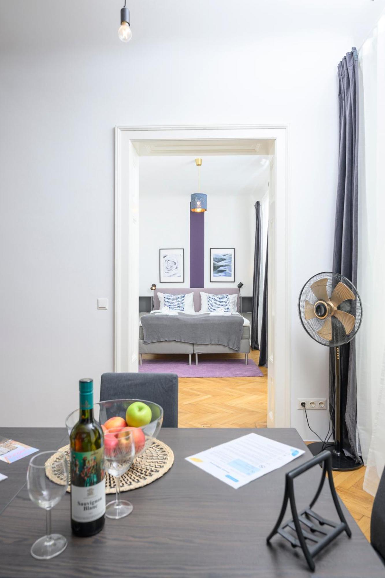 Central City Apartments Wina Bagian luar foto